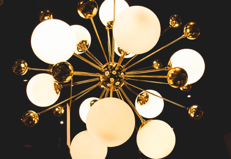 How to Choose the Perfect Hanging Light for Every Room